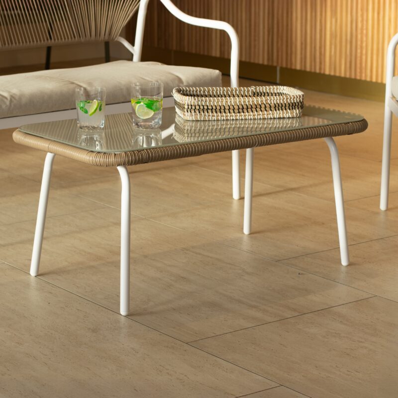 Ensemble De Jardin Detente En Rotin Blanc Et Acier Pour Exterieur 1 Scaled