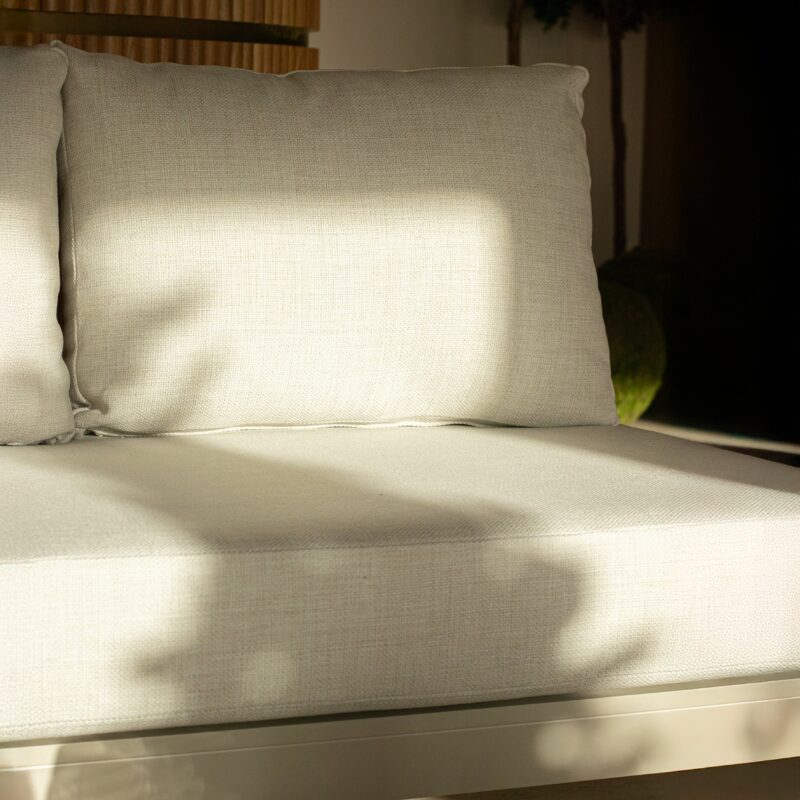 Salon De Jardin Detente Aluminium Couleur Sable Avec Table Basse Design 2 Scaled